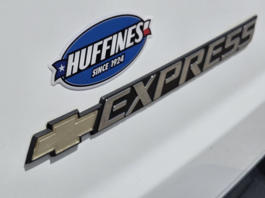 Used 2021 Chevrolet Express 2500 w/ Driver Convenience Package RWD image 10