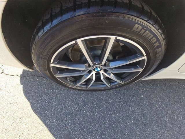 Used 2020 BMW 330i xDrive Sedan w/ Convenience Package AWD/4WD image 25