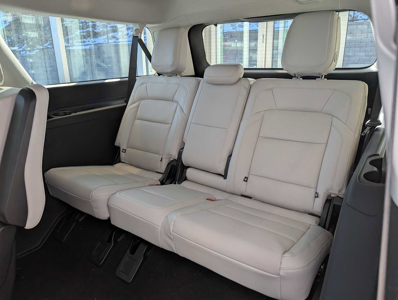 New 2026 Lincoln Navigator L Reserve w/ Jet Appearance Package image 16