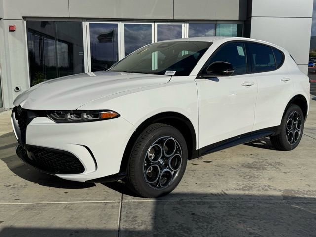 Used 2025 Alfa Romeo Tonale image 4
