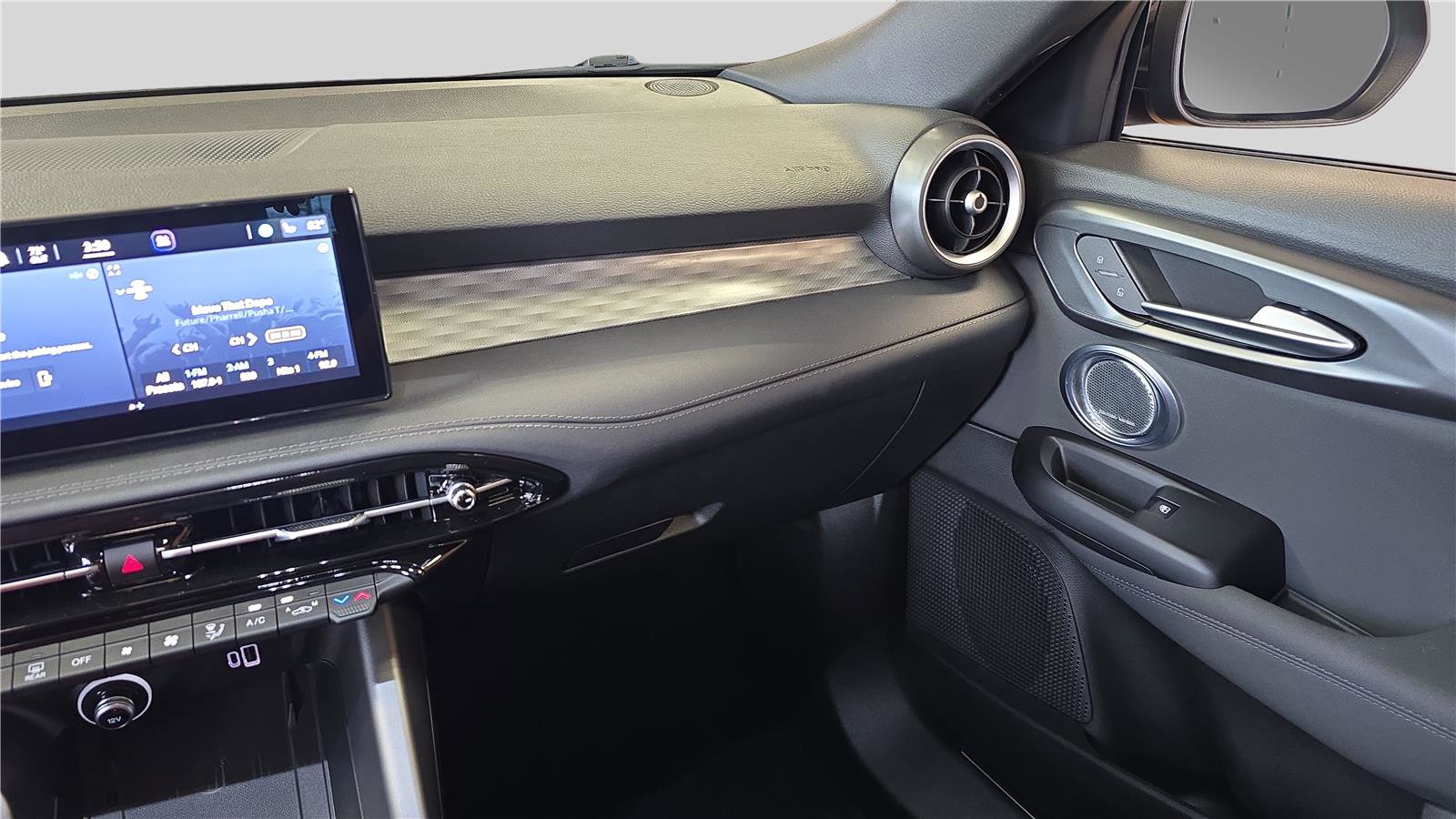 Used 2024 Alfa Romeo Tonale Veloce image 26