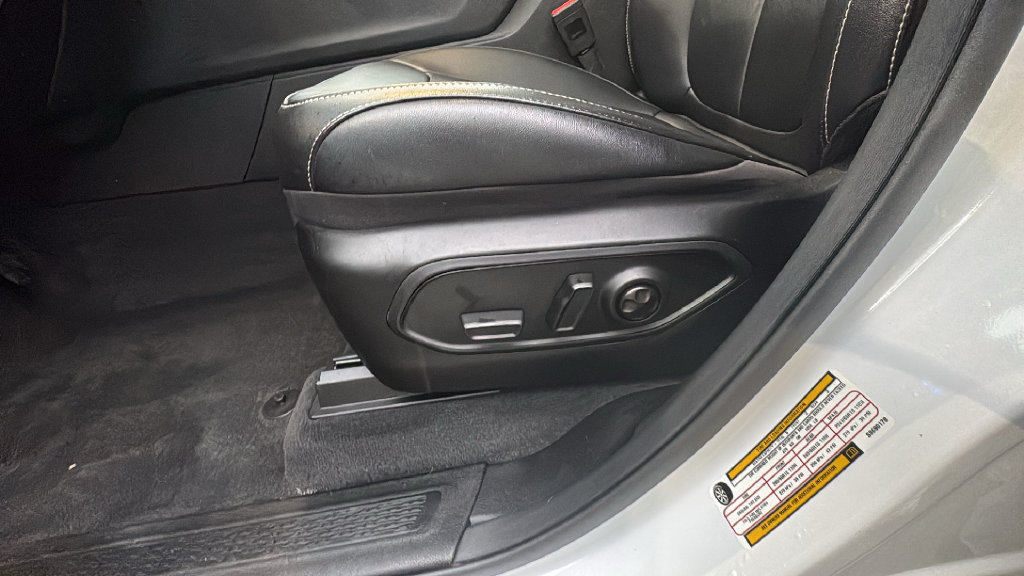 Used 2025 Jeep Grand Cherokee Limited 4xe AWD/4WD image 9