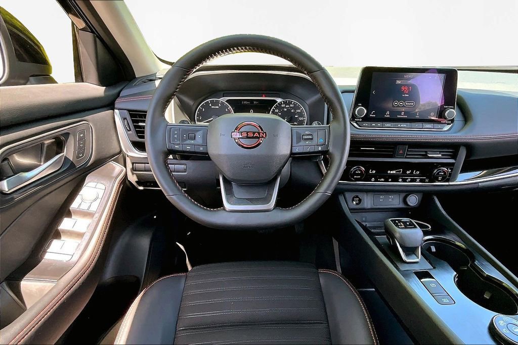 Used 2025 Nissan Rogue SV w/ Rock Creek Premium Package image 10