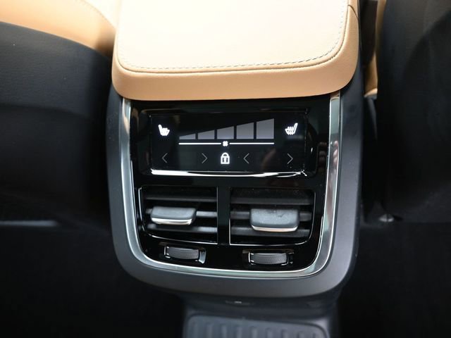 Used 2023 Volvo XC90 T8 Ultimate w/ Protection Package image 36