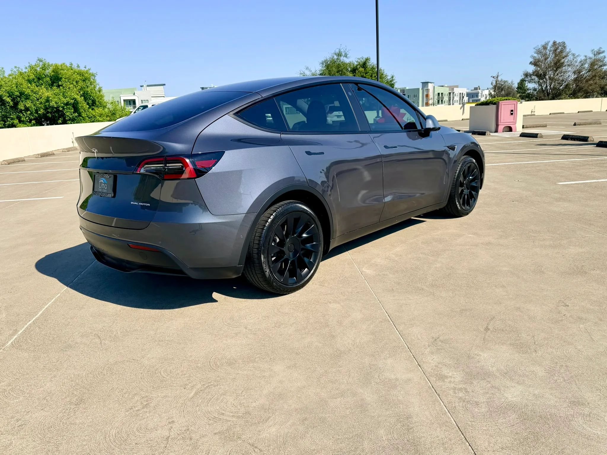 Used 2023 Tesla Model Y Long Range AWD/4WD image 5