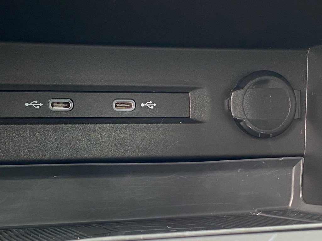 Used 2022 Volkswagen Taos SE w/ Panoramic Sunroof Package image 19