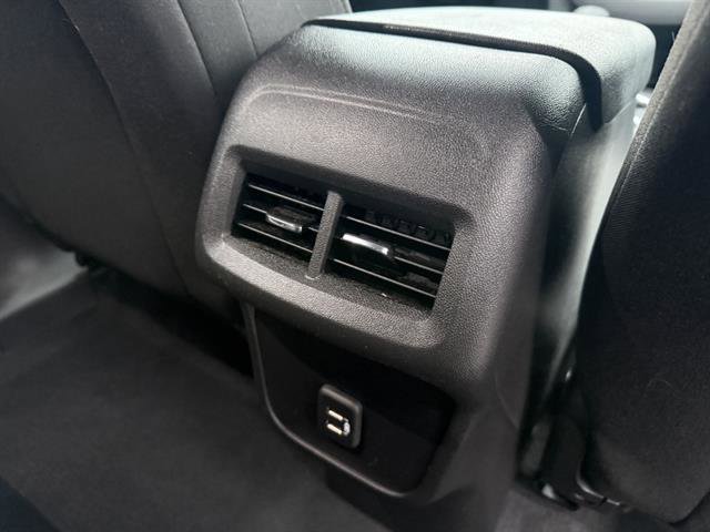 Used 2023 Chevrolet Equinox LT image 22