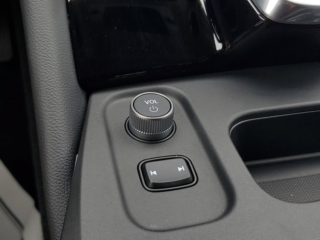Certified 2026 Acura MDX FWD image 28
