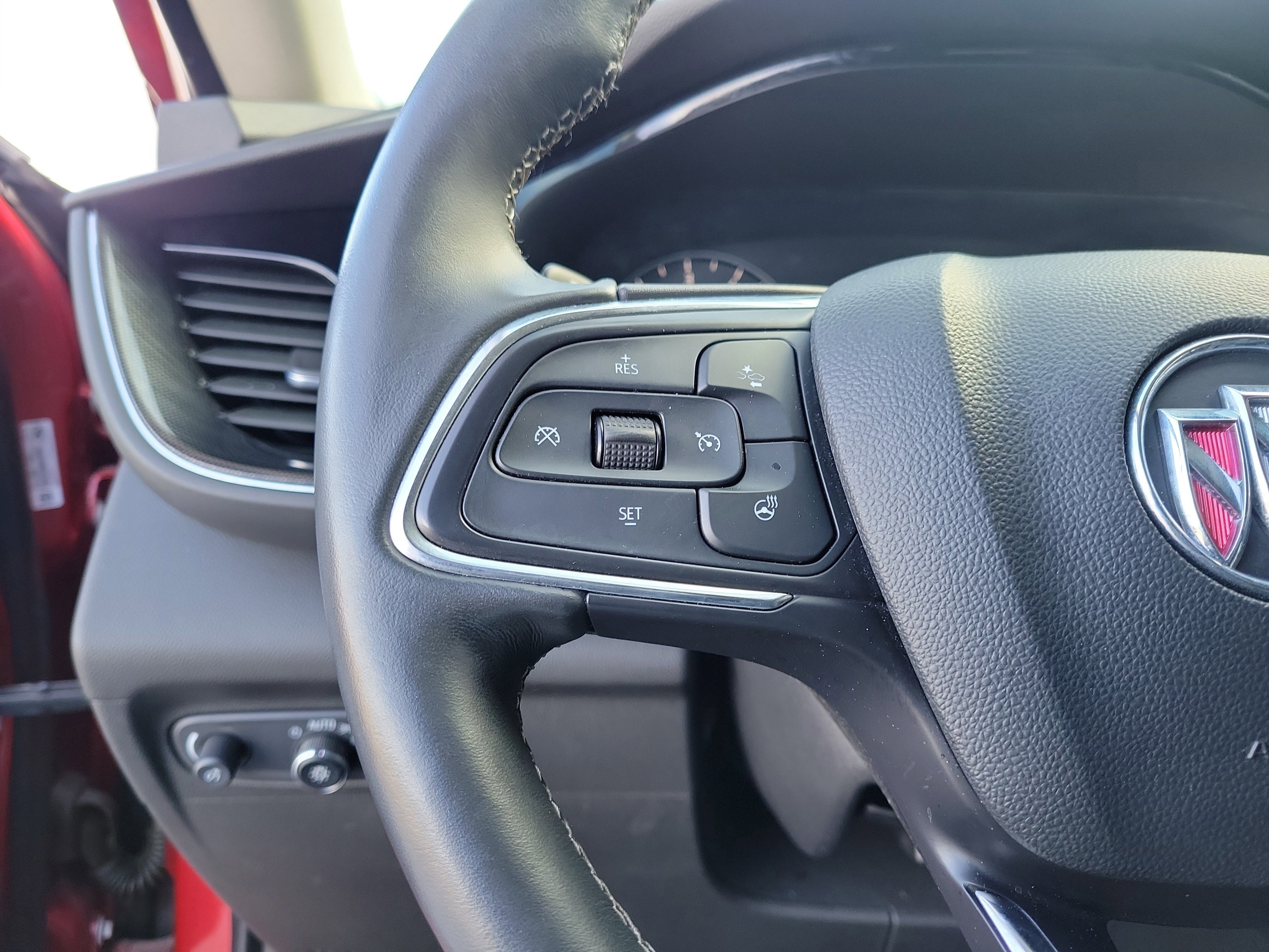 Used 2022 Buick Envision Preferred image 22