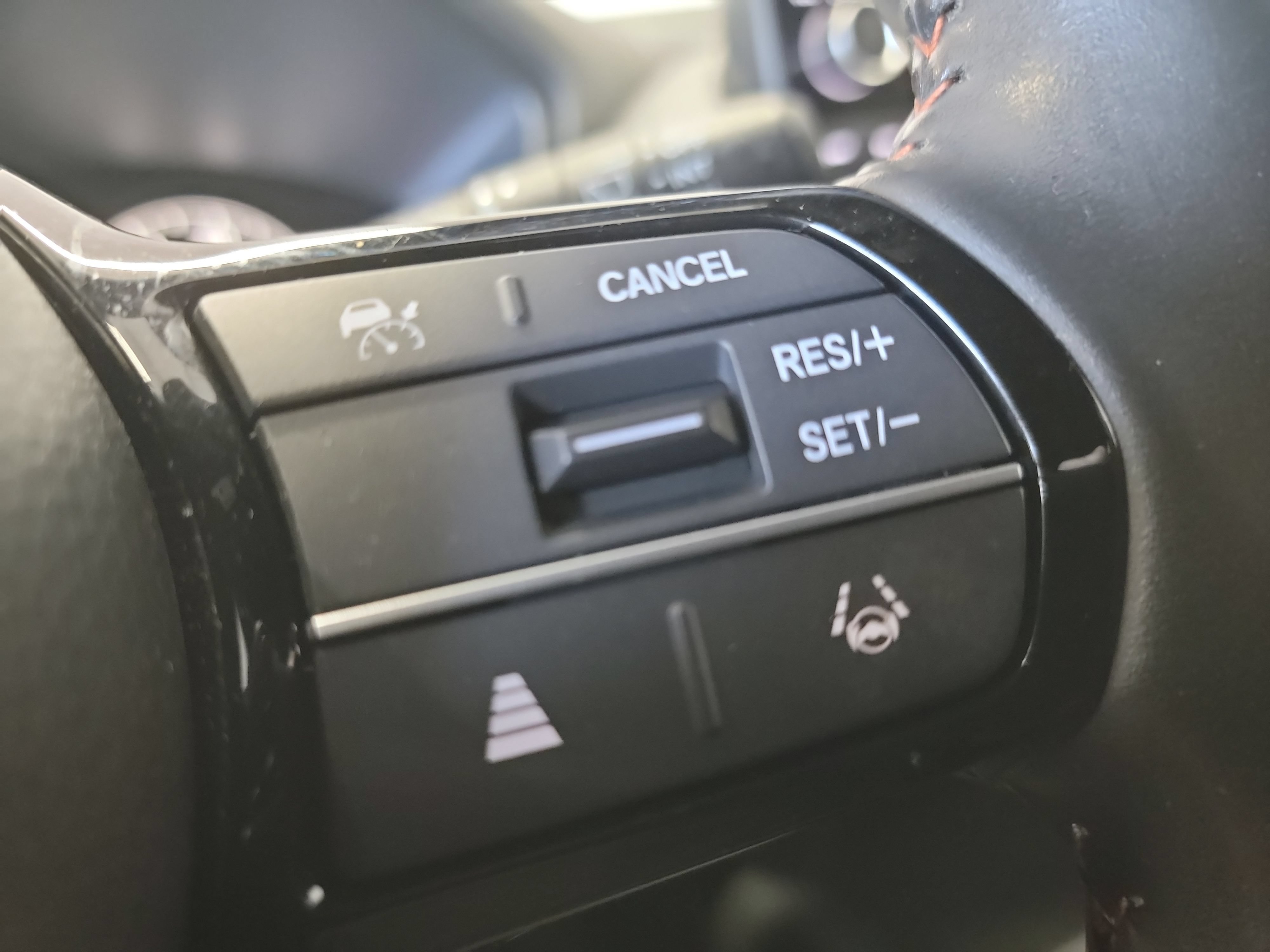 Used 2024 Honda HR-V Sport image 33