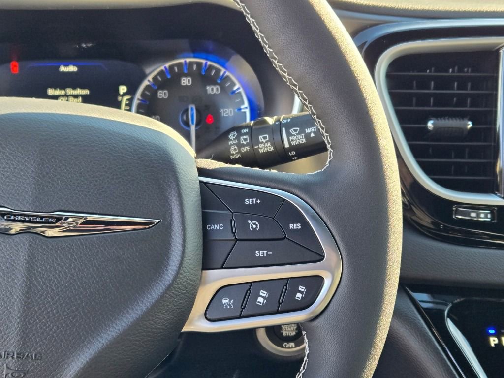 New 2026 Chrysler Voyager LX image 27