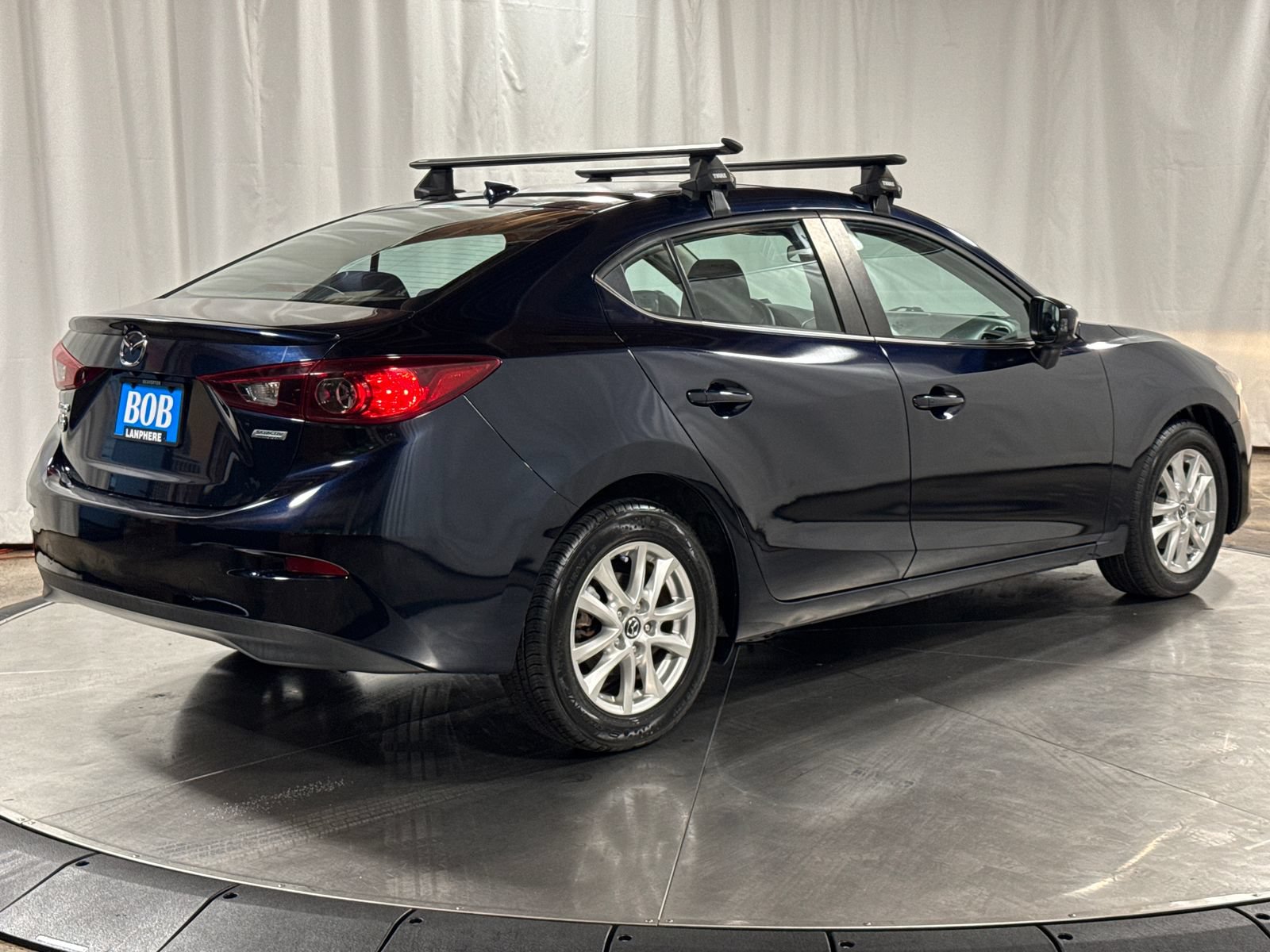 Used 2015 MAZDA MAZDA3 i Touring w/ Technology Package FWD image 10
