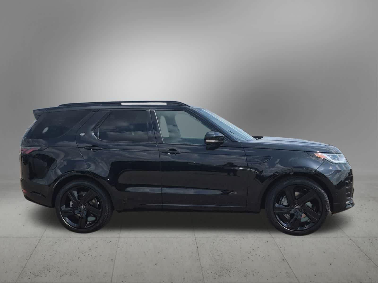 New 2026 Land Rover Discovery Dynamic SE AWD/4WD image 7
