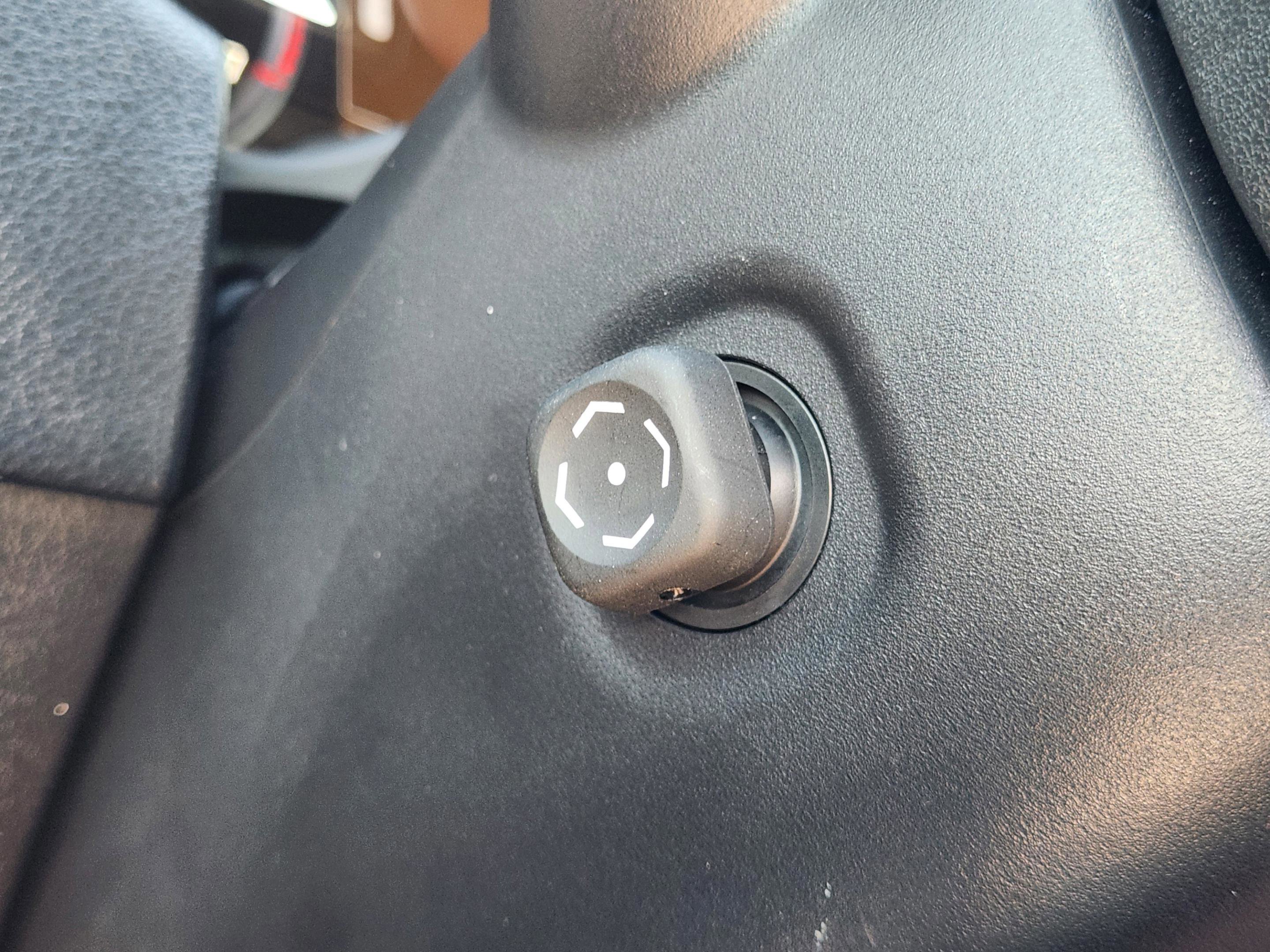 Certified 2023 Lexus GX 460 Luxury w/ Sport Design Package AWD/4WD image 26