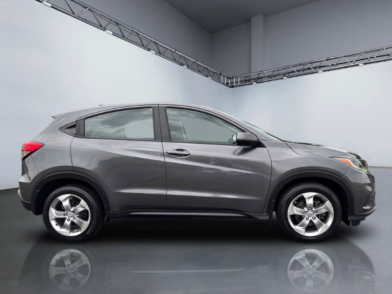 Used 2019 Honda HR-V LX image 3