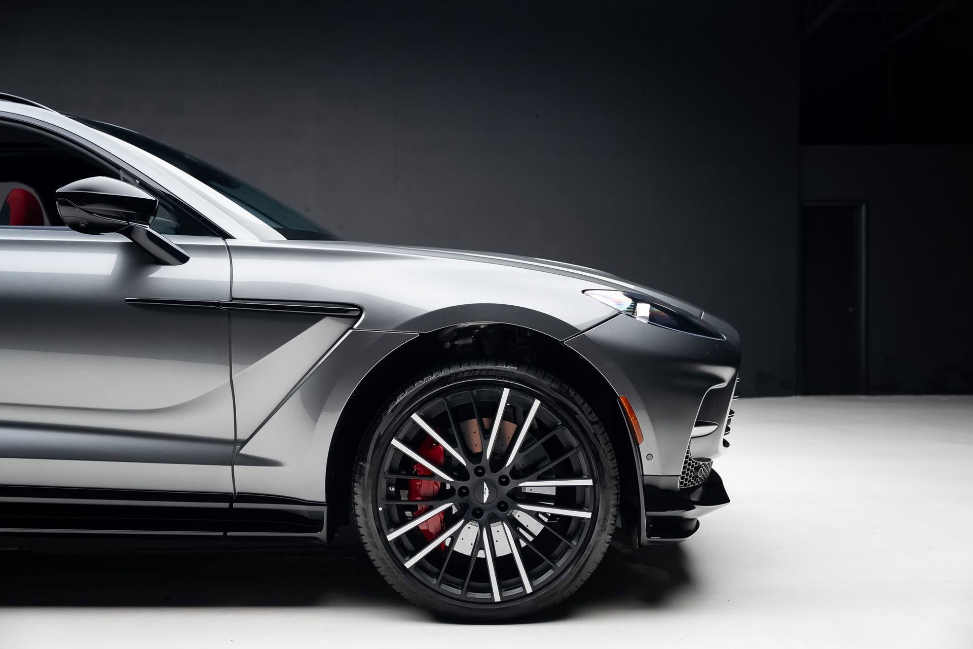Used 2024 Aston Martin DBX 707 AWD/4WD image 37