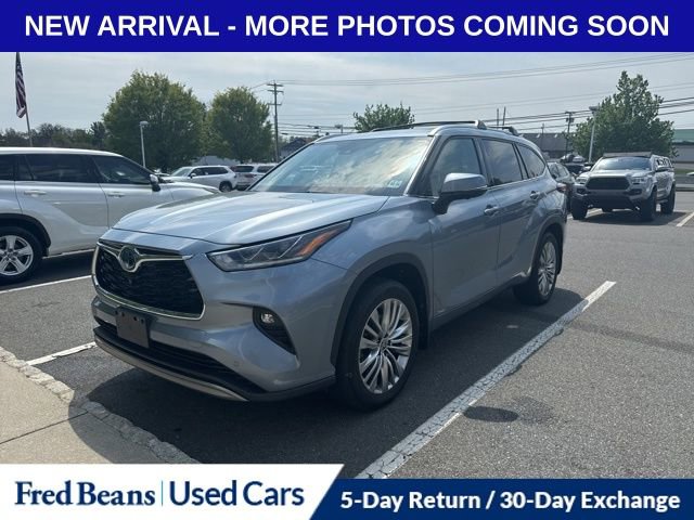 Used 2024 Toyota Highlander Platinum AWD/4WD image 8