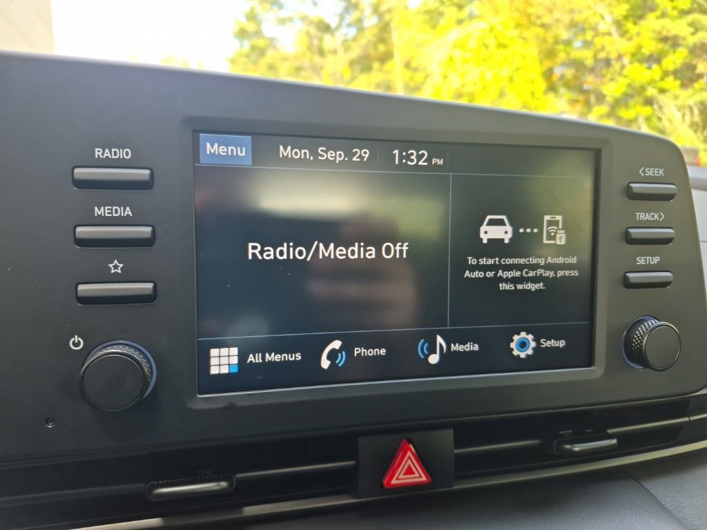 Used 2025 Hyundai Elantra Sport image 22