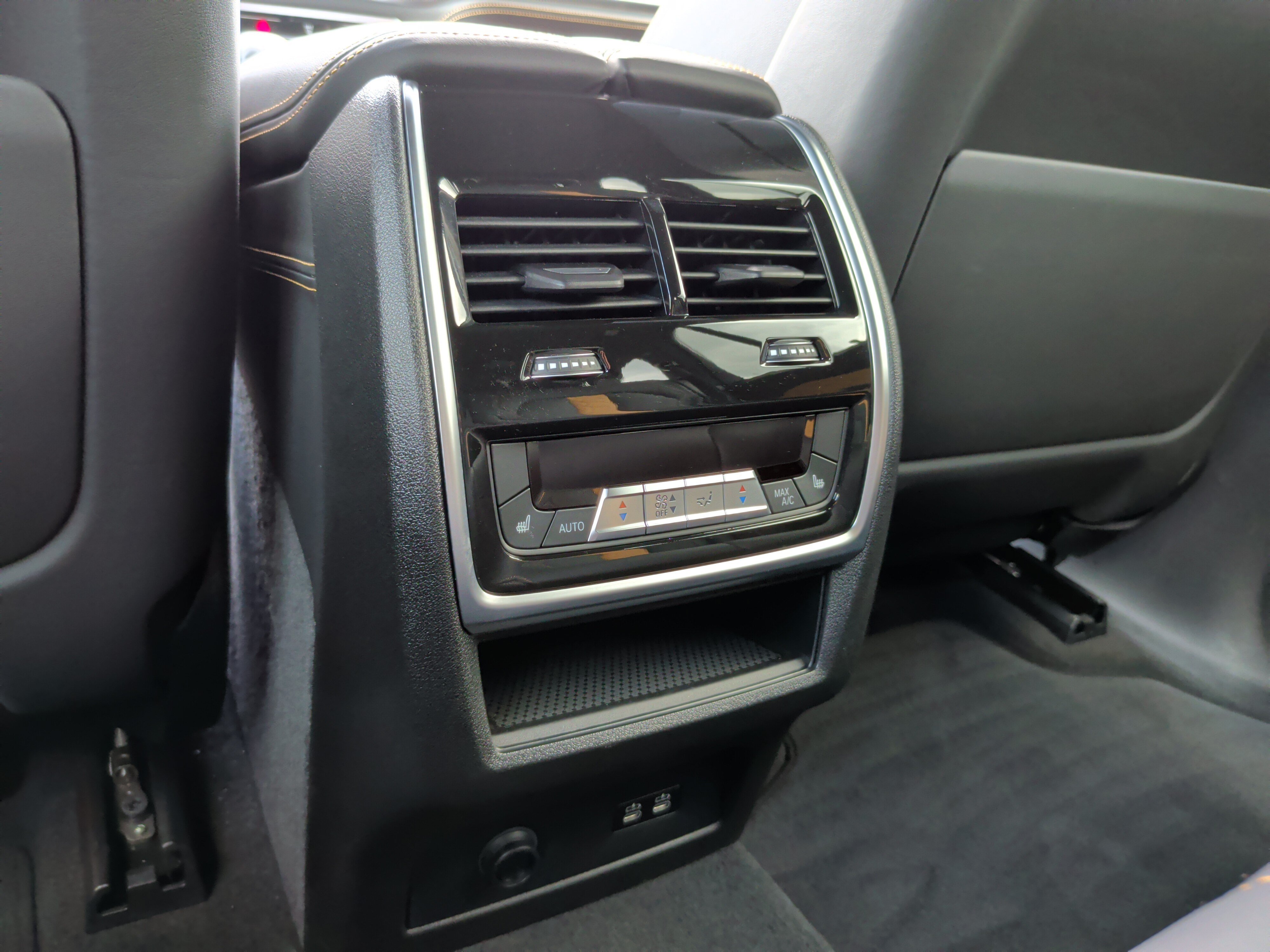 Used 2024 BMW X5 M Competition AWD/4WD image 38