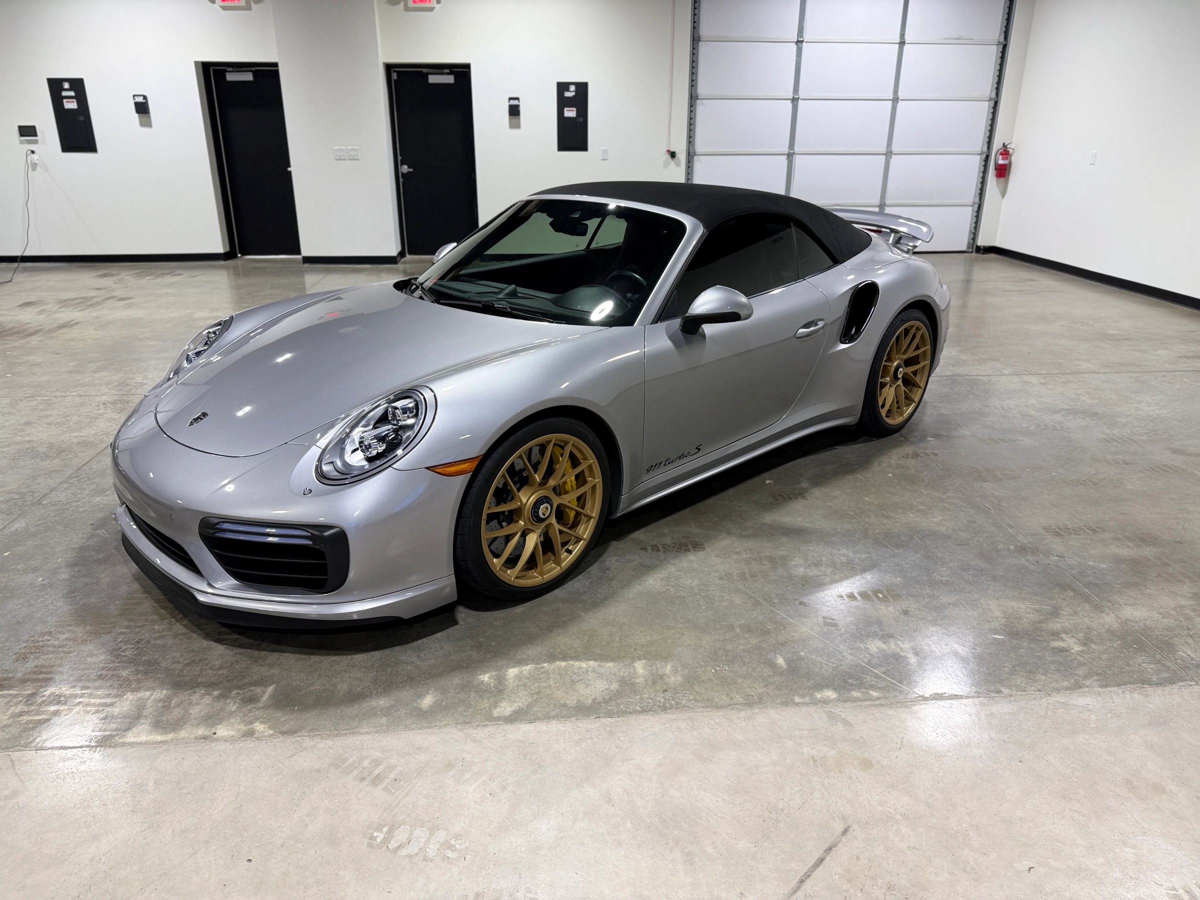 Used 2017 Porsche 911 Turbo S AWD/4WD image 22