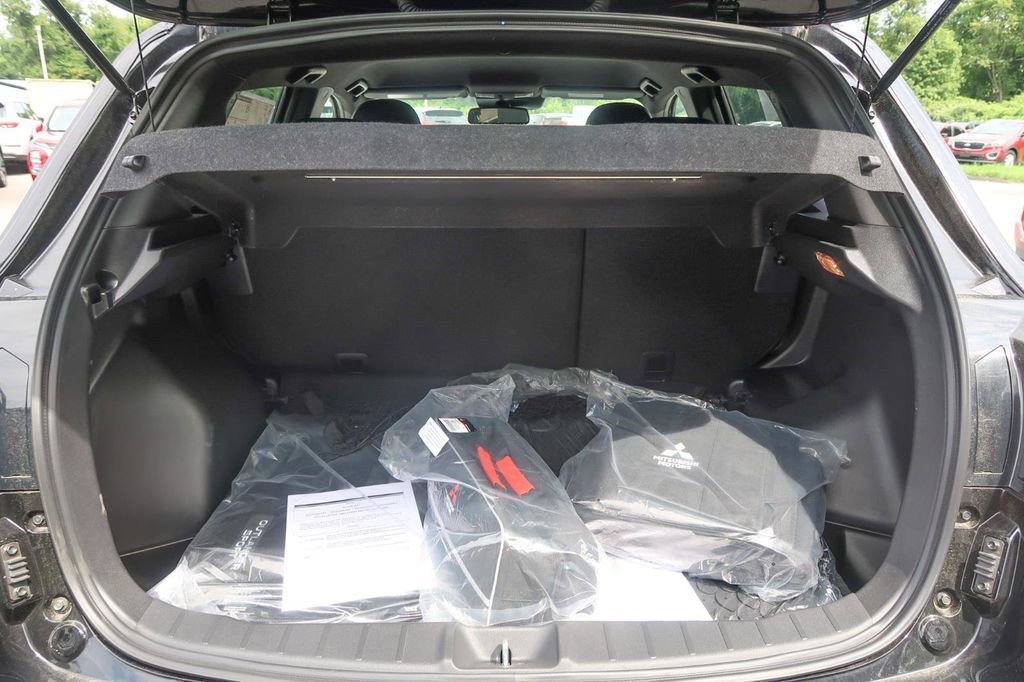 Used 2024 Mitsubishi Outlander Sport SEL image 12
