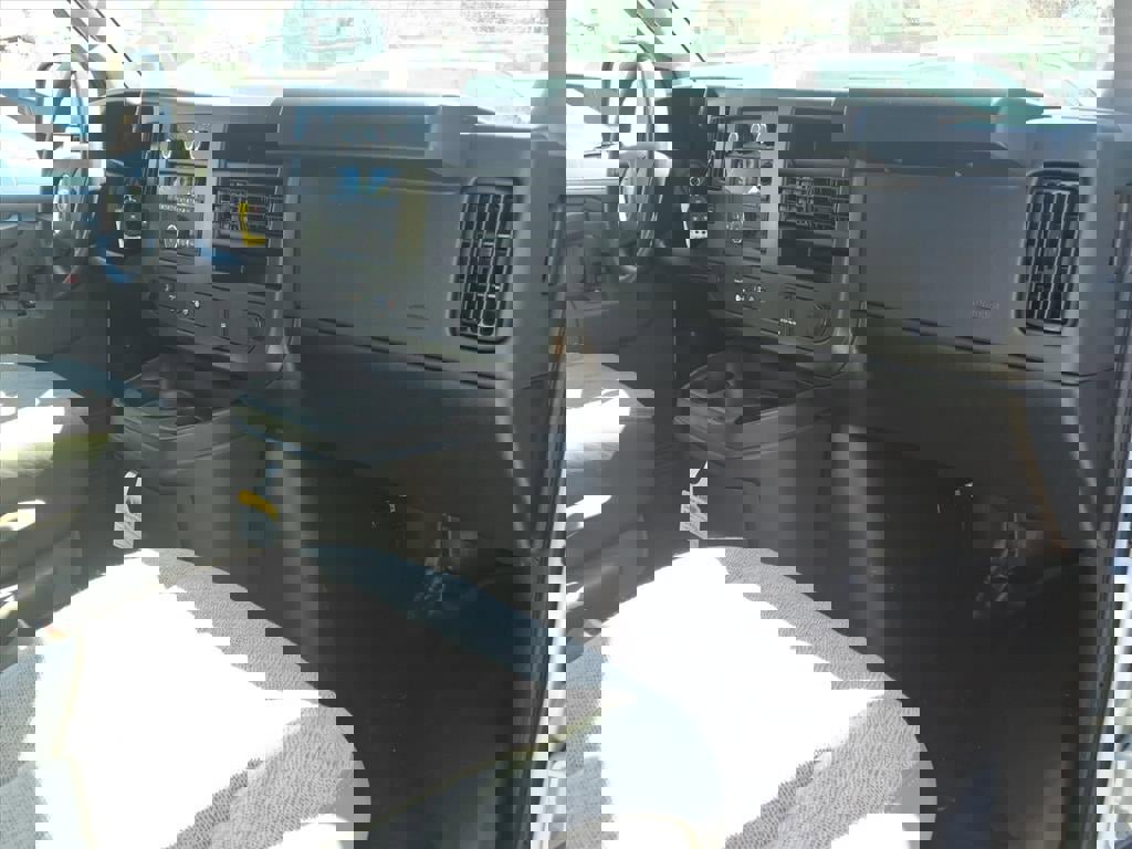 New 2026 GMC Savana 2500 w/ Driver Convenience Package image 10