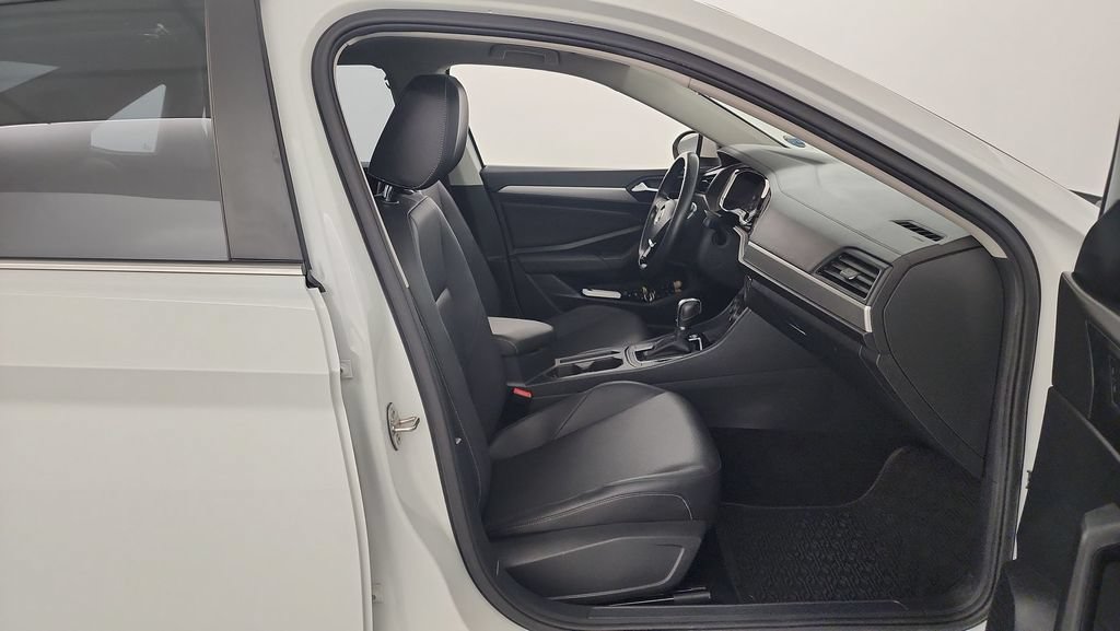 Used 2019 Volkswagen Jetta SE FWD image 25