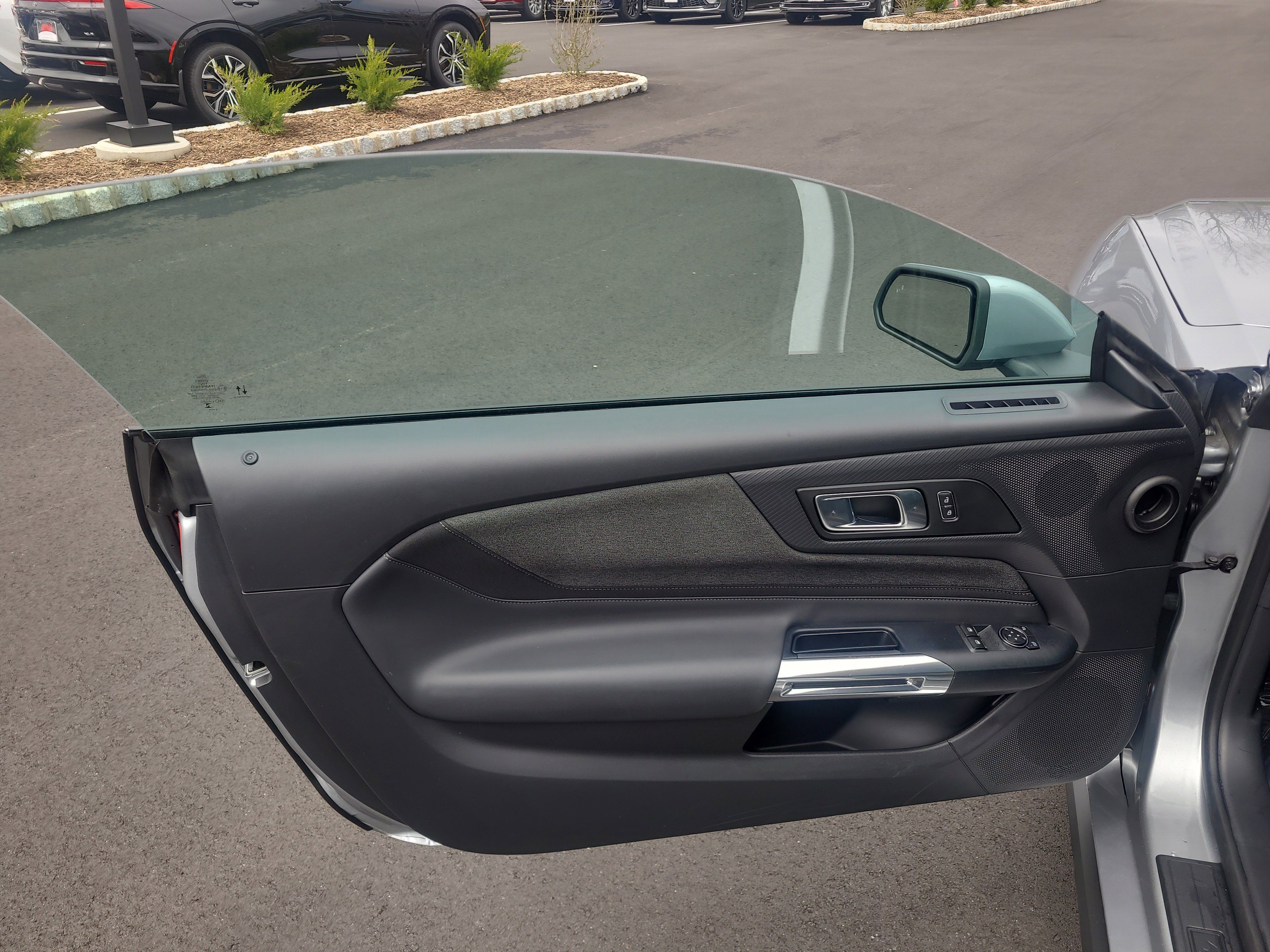 Used 2025 Ford Mustang Coupe image 15