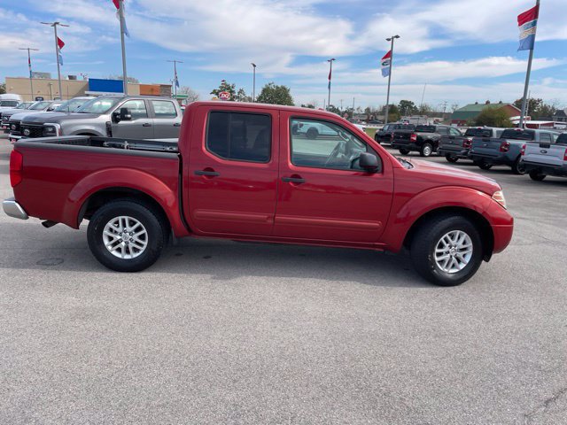 Used 2015 Nissan Frontier SV w/ SV Value Truck Package RWD image 13