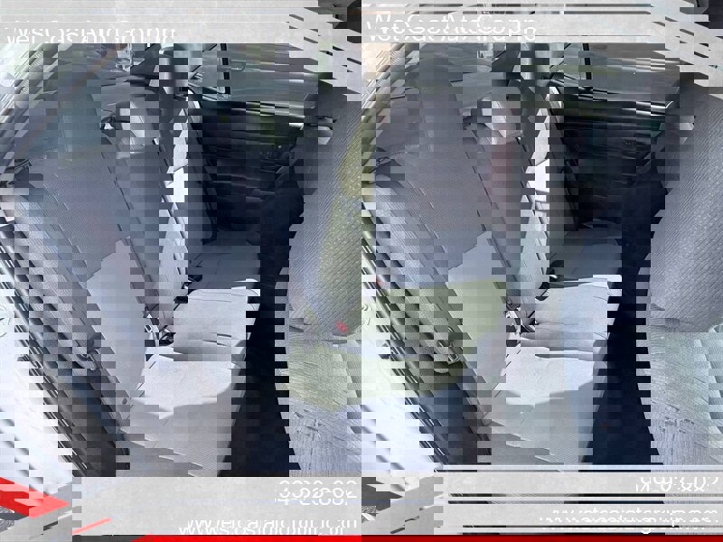 Used 2017 Toyota Corolla L w/ Carpet Mat Package (TMS) FWD image 13