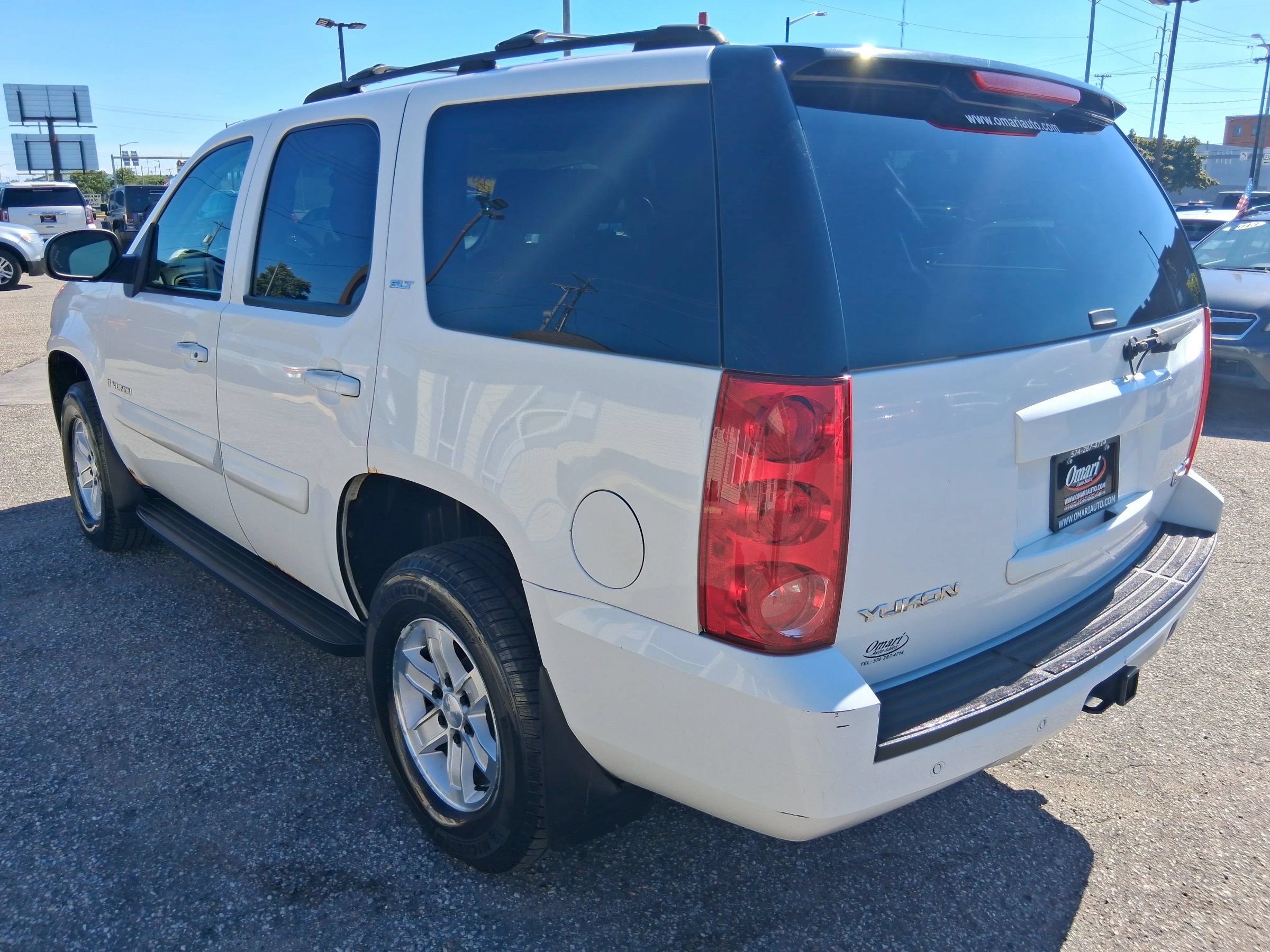 Used 2007 GMC Yukon SLT w/ SLT Preferred Equipment Group AWD/4WD image 4