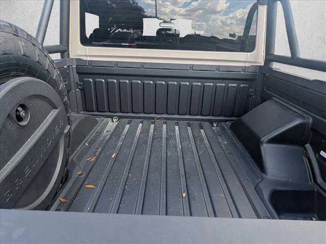 Used 2025 INEOS Grenadier image 7