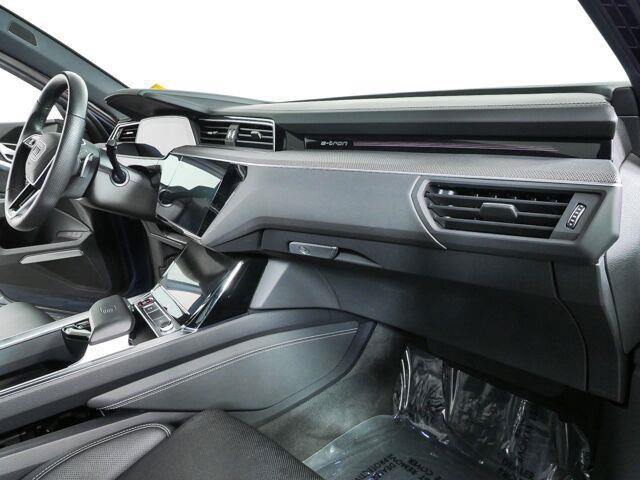 Used 2023 Audi e-tron S Prestige w/ Prestige Package AWD/4WD image 26