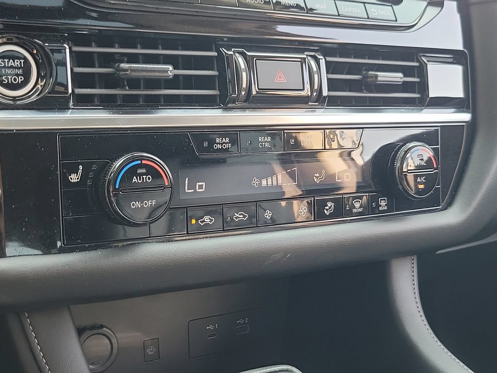 Used 2024 Nissan Pathfinder SL w/ SL Premium Package AWD/4WD image 30