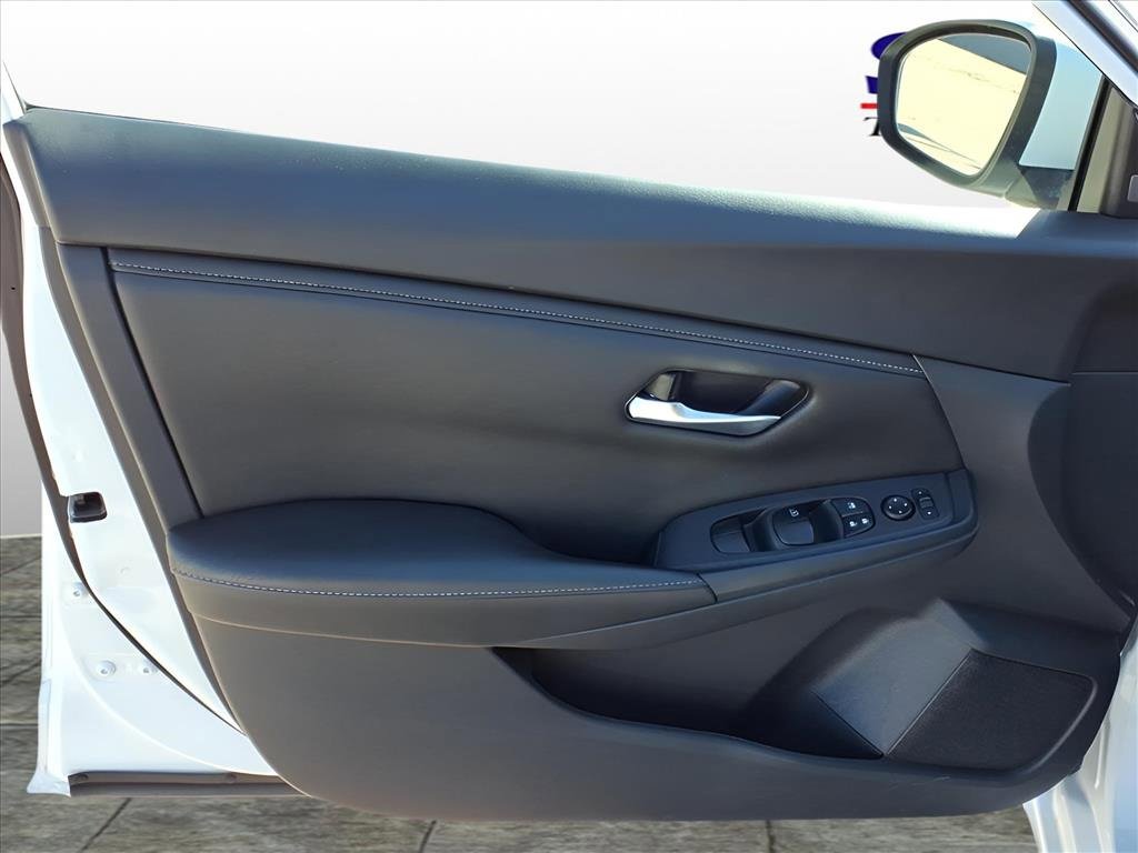 Used 2023 Nissan Sentra SV image 11