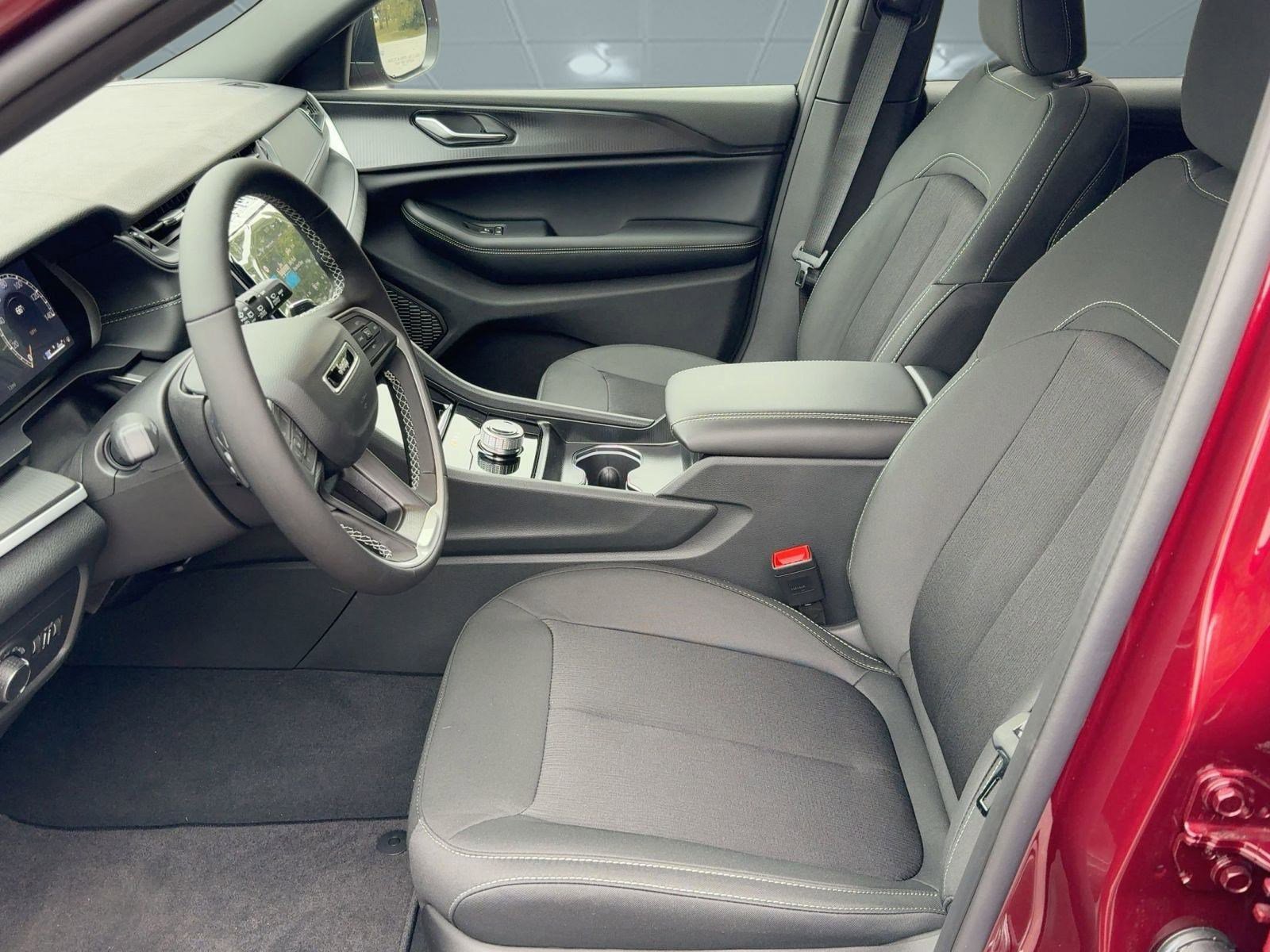 New 2025 Jeep Grand Cherokee Laredo X image 5