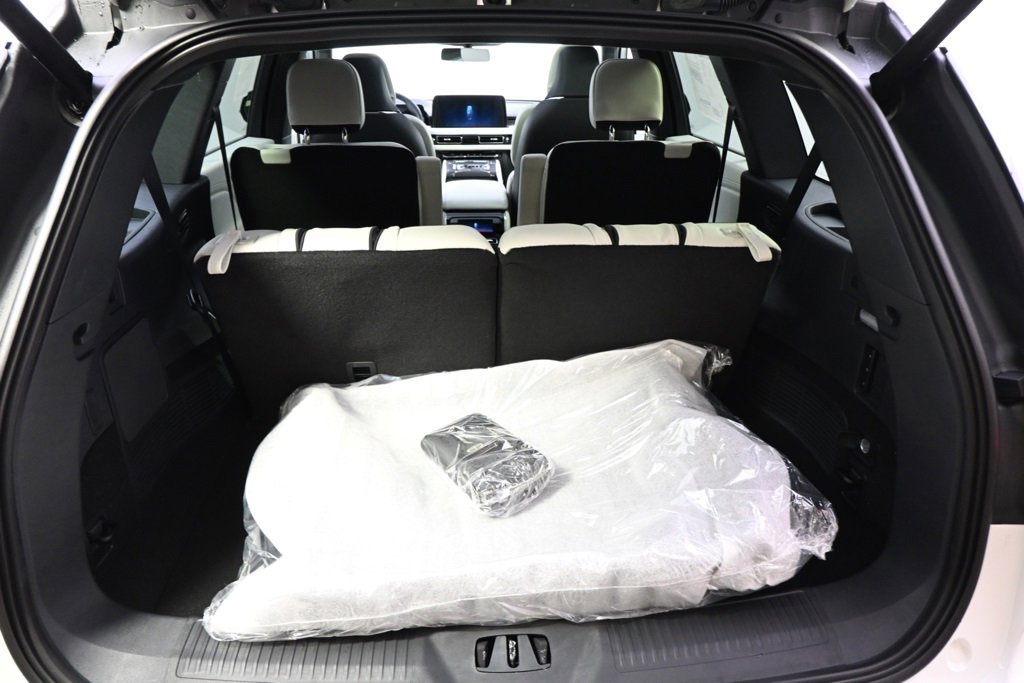 New 2026 Lincoln Aviator Black Label image 19