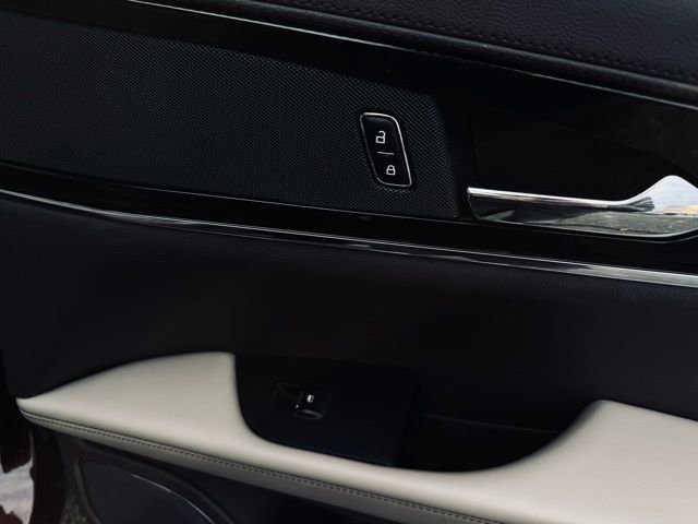 Certified 2023 Lincoln Nautilus AWD w/ Premium Package image 17