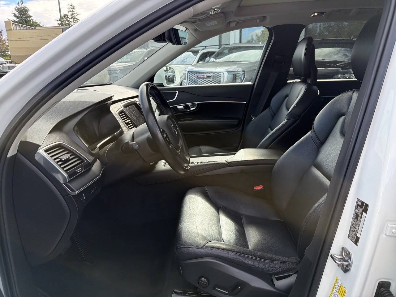 Used 2020 Volvo XC90 T5 Momentum AWD/4WD image 39