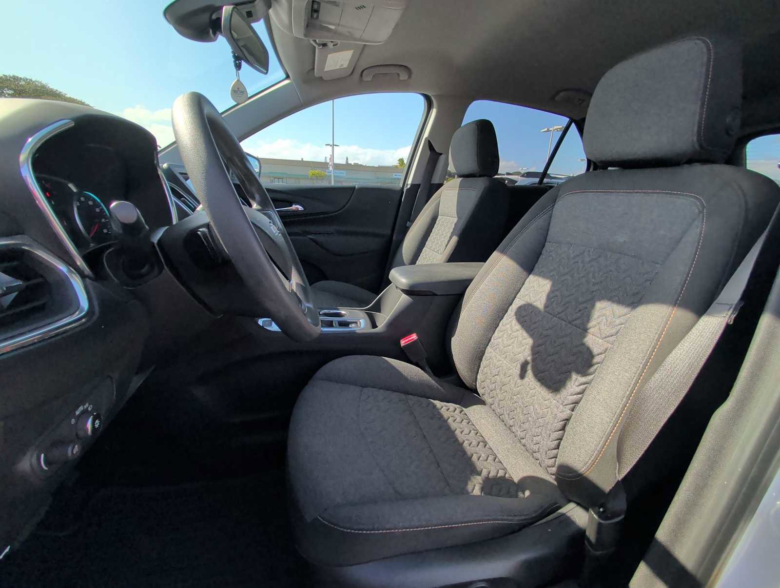 Used 2022 Chevrolet Equinox LT image 13