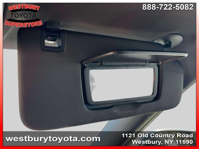 Used 2026 Chevrolet Trax RS w/ Sunroof Package FWD image 31