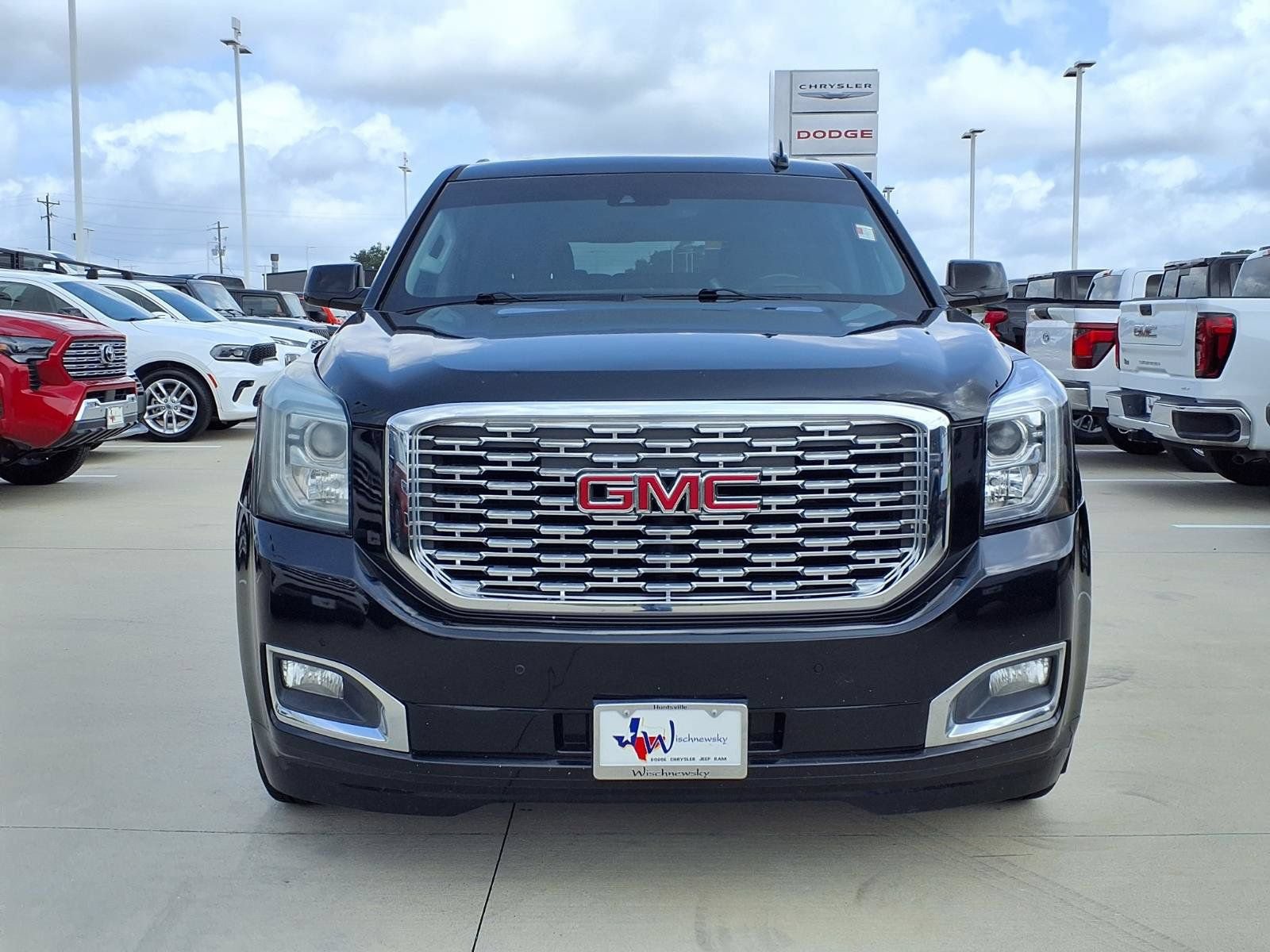 Used 2018 GMC Yukon XL Denali w/ Denali Ultimate Package RWD image 4