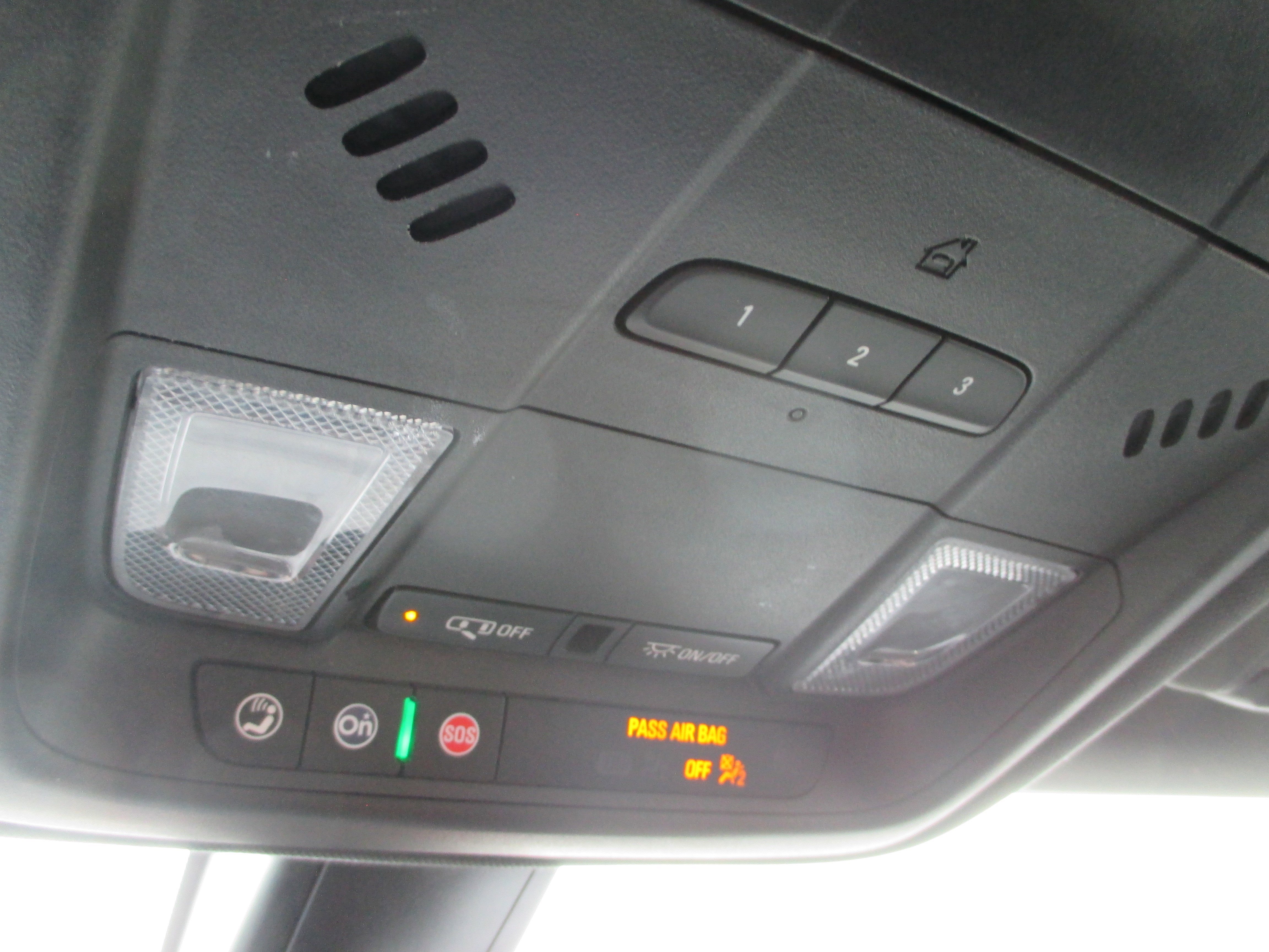 Used 2020 Chevrolet Blazer RS w/ LPO, Floor Liner Package image 25