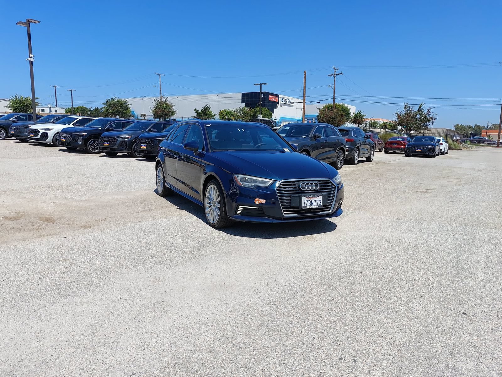 Used 2017 Audi A3 e-tron Premium Plus w/ Technology Package FWD image 2