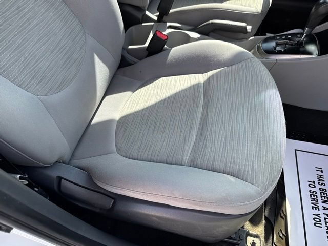 Used 2017 Hyundai Accent SE FWD image 11