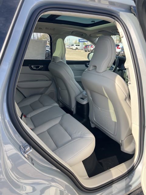New 2026 Volvo XC60 T8 Ultra w/ Climate Package AWD/4WD image 27
