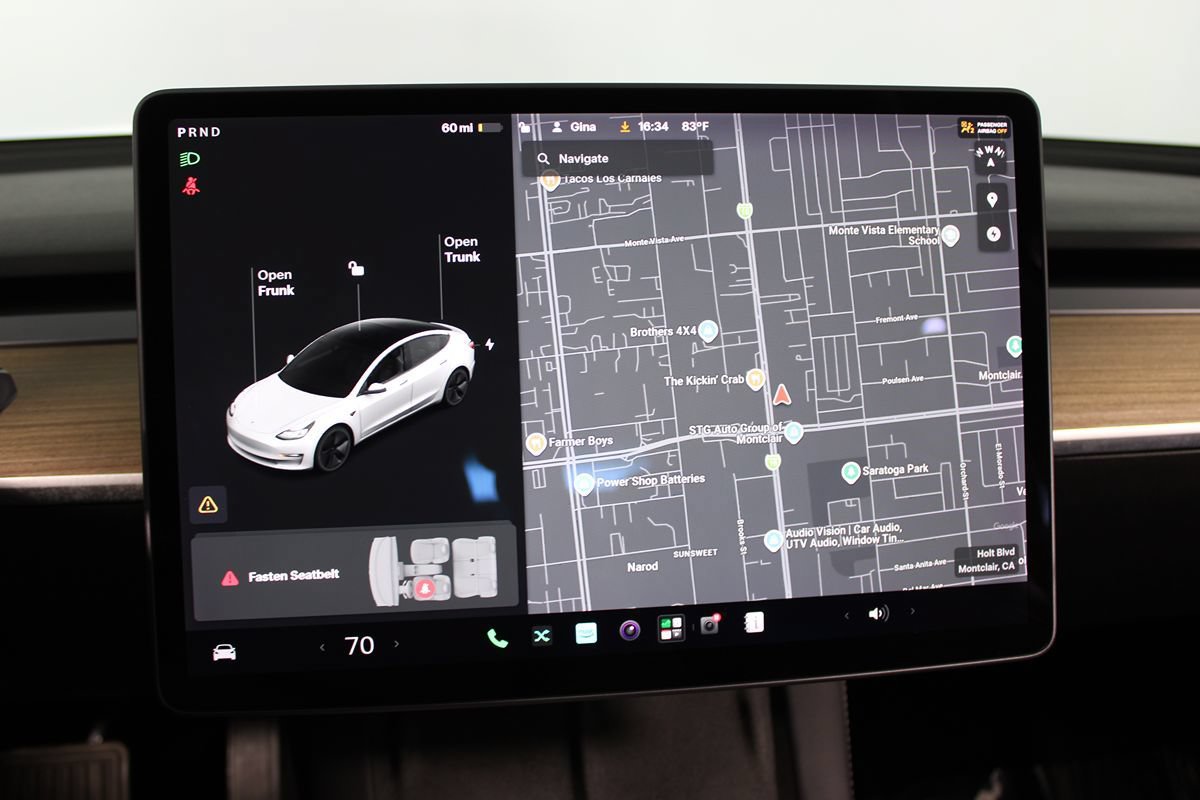 Used 2021 Tesla Model 3 Standard Range Plus RWD image 12