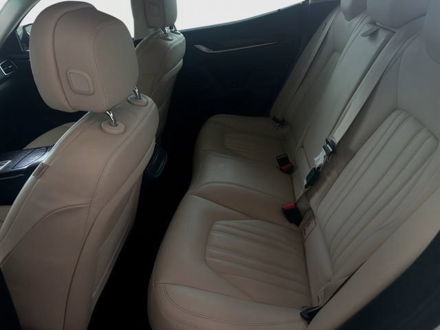 Used 2015 Maserati Ghibli S Q4 AWD/4WD image 33