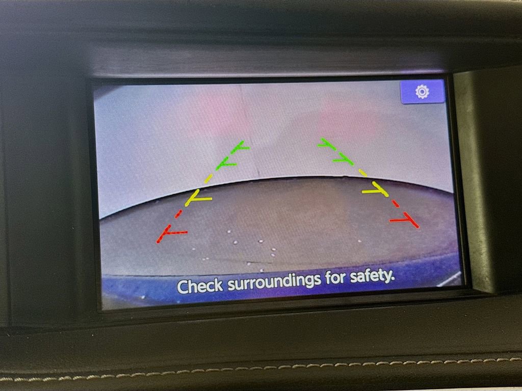 Used 2017 INFINITI QX30 image 14