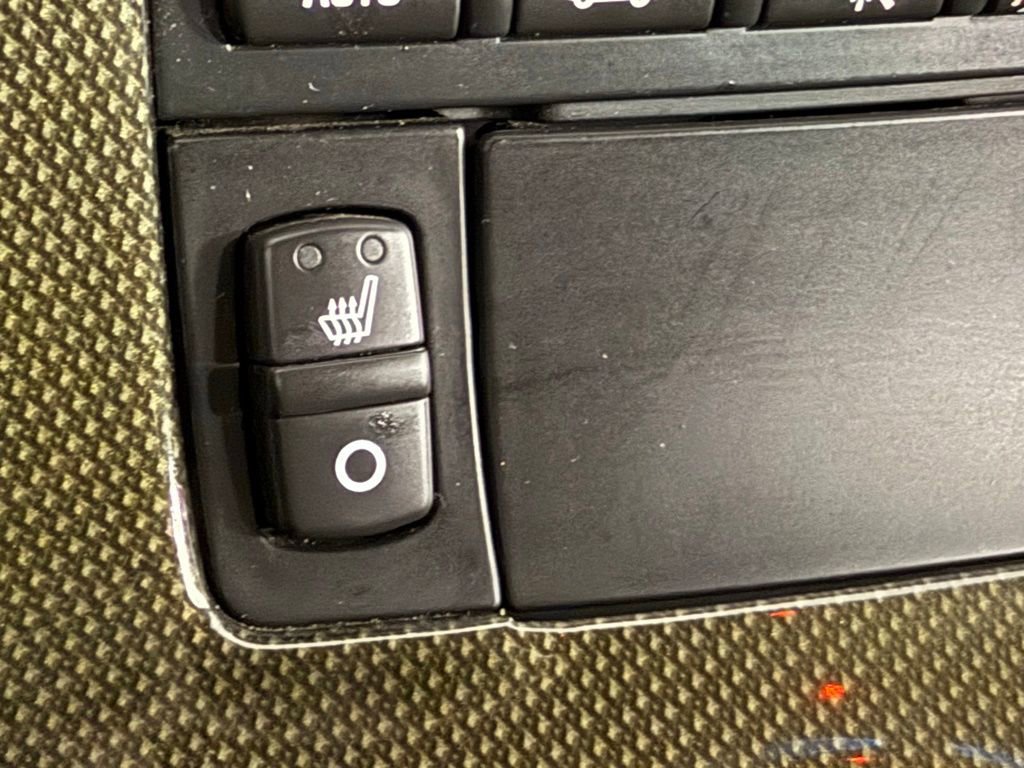 Used 2006 Chevrolet Corvette Coupe w/ Preferred Equipment Group image 21